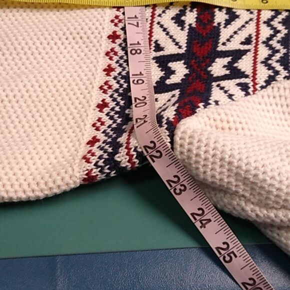 Izod White and Red Snowflake 3/4 Zip Up Cotton Blend Sweater - Picture 4 of 9